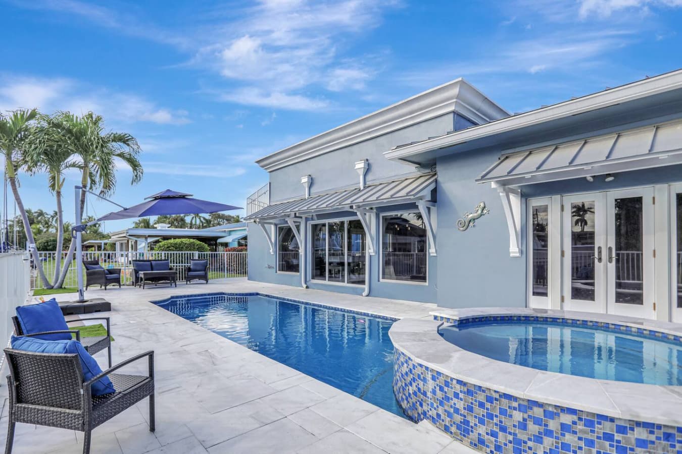 3BR Waterfront Villa w/ pool