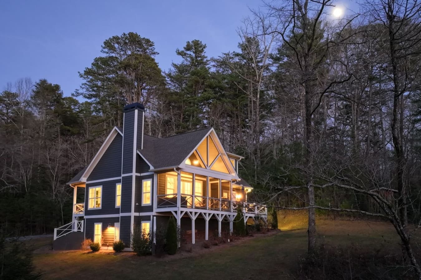 Scenic 4BR|3BA Lake Burton Home