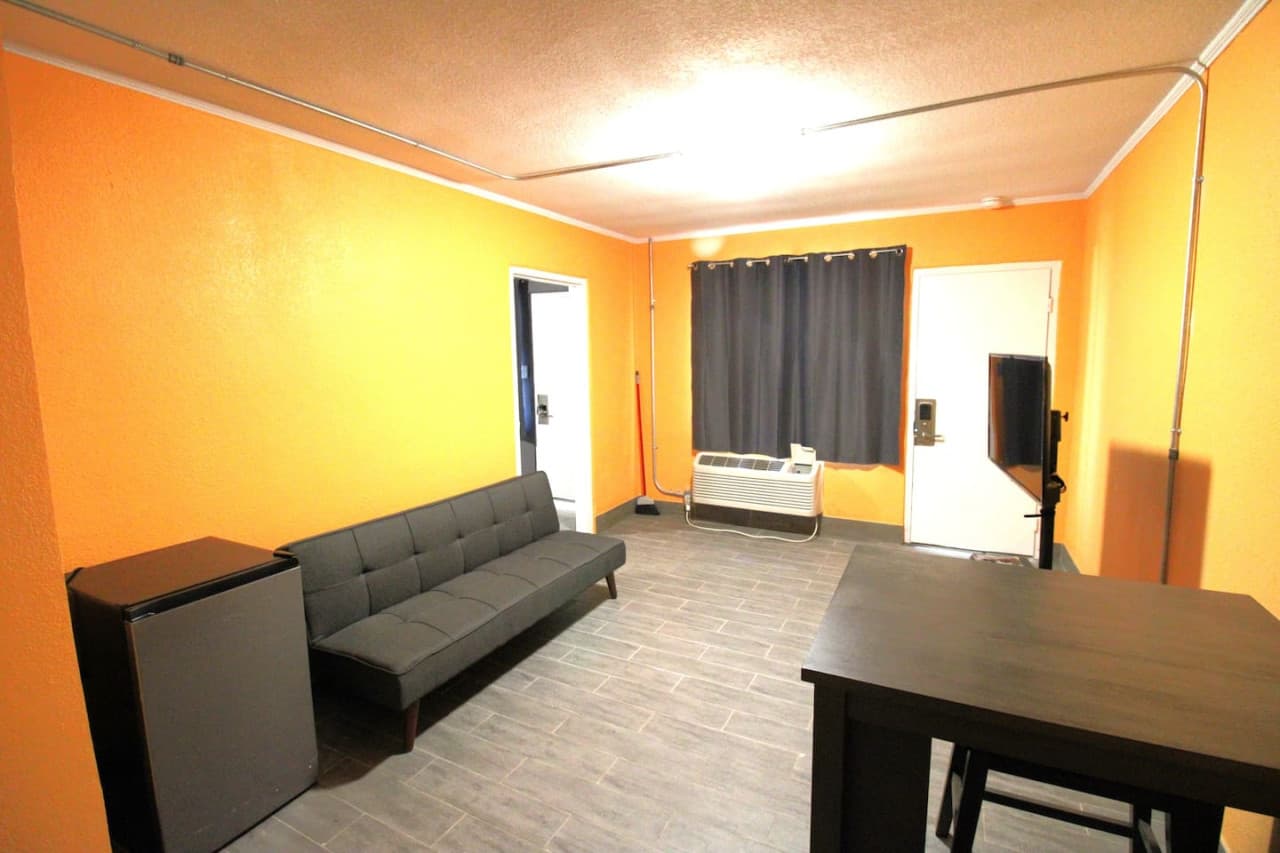 Gallery Image 8