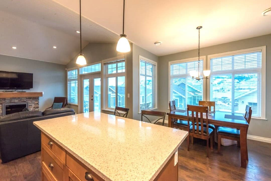Sage Cottage on Osoyoos Lake #197