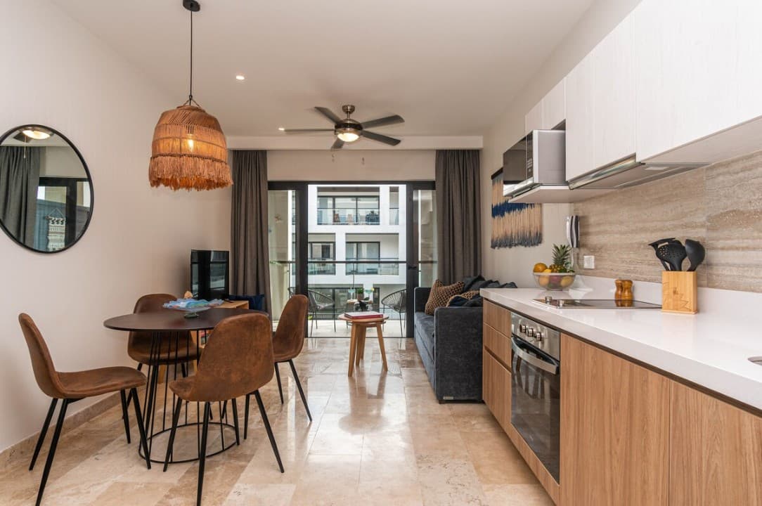 Luxury Beach Condo w Rooftop Pools at Ipana