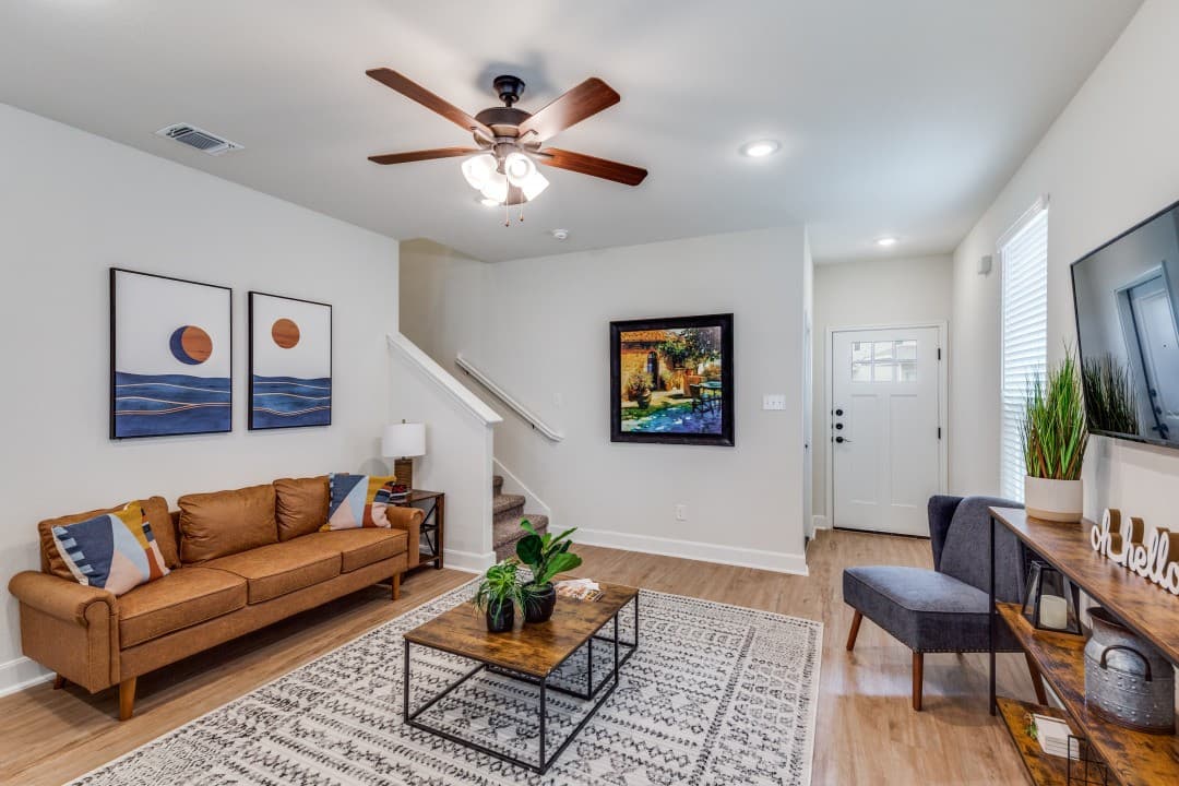 Modern Home | Near SeaWorld & The Rim