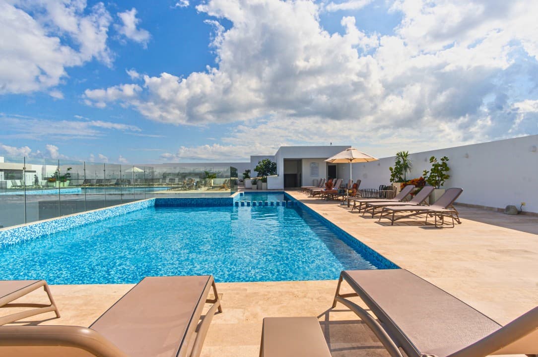 Luxury 2 Bed 2 Bath King Bed at Ipana Beach Resort