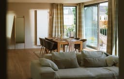 La Petite Foret | Contemporary Apartment in Halle