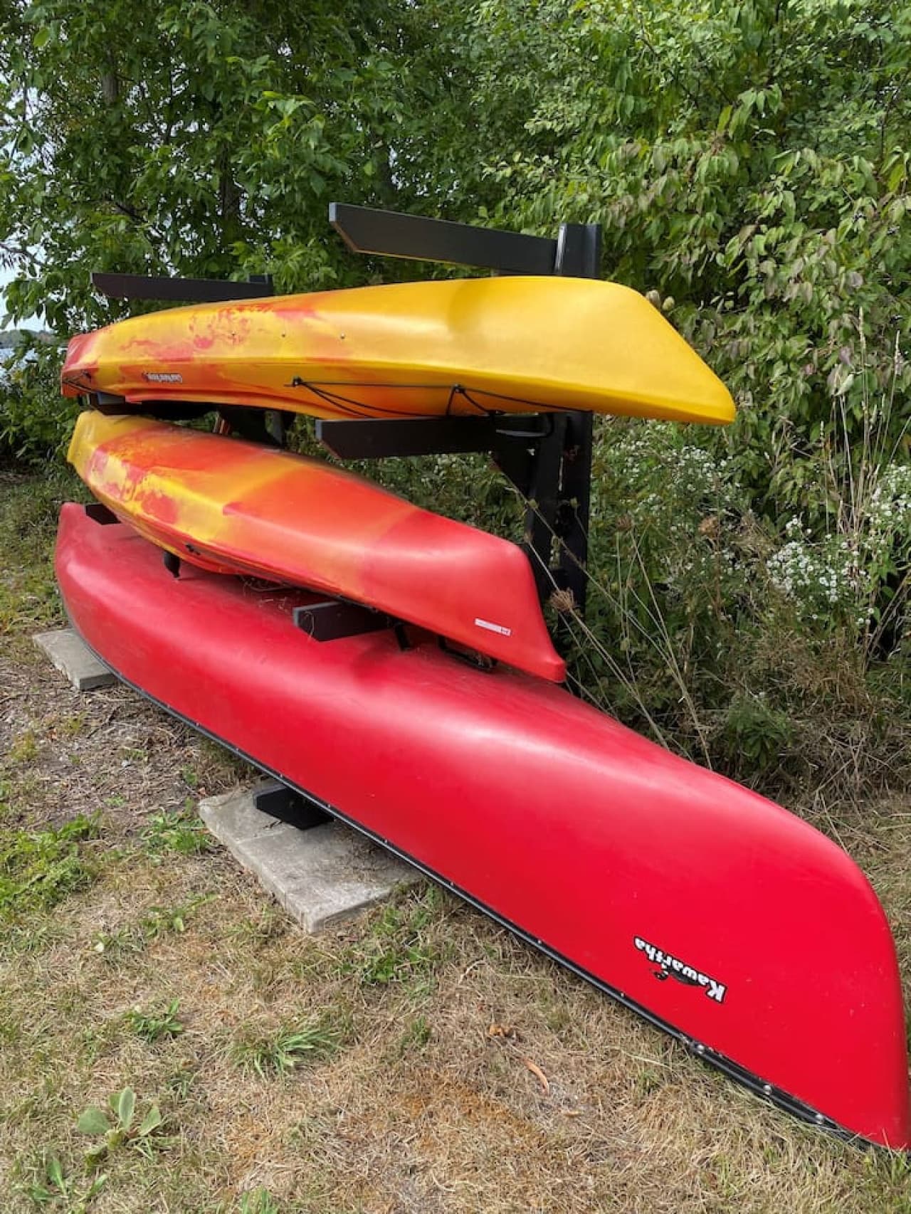 Two Kayaks and one Canoe are accessible for guests. You will need to bring your own life jackets, safety equipment and sign a liability waiver before using.