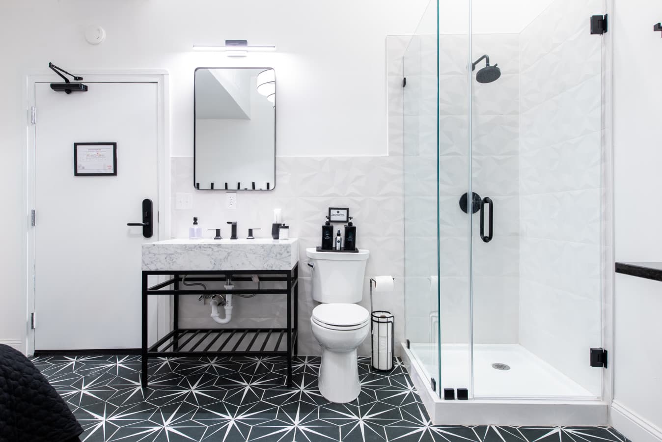 Hollyhock Suite 509: 1 bed/1 bath