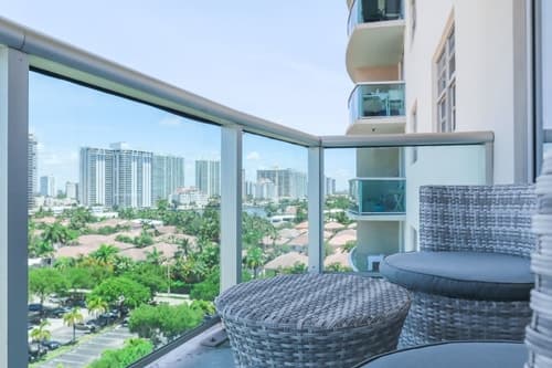 Komffy Apartment w/2 Queen Beds & panoramic view