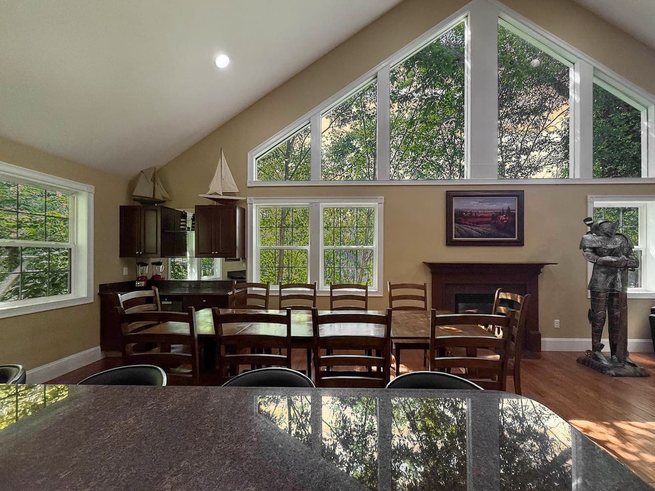 Gallery Image 13