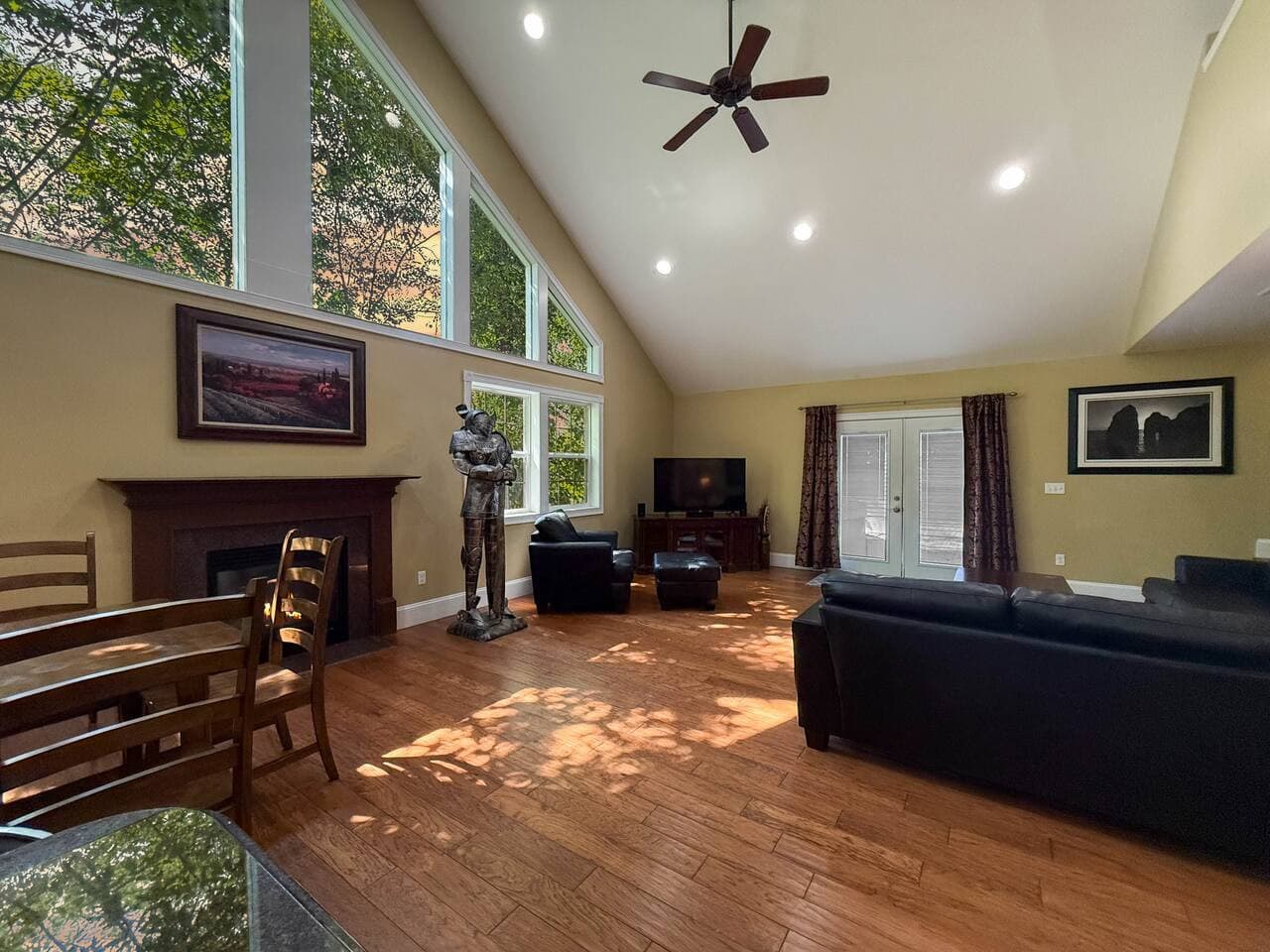 Gallery Image 14
