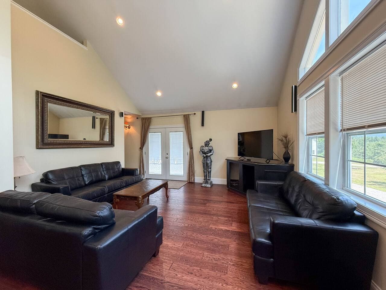 Gallery Image 9