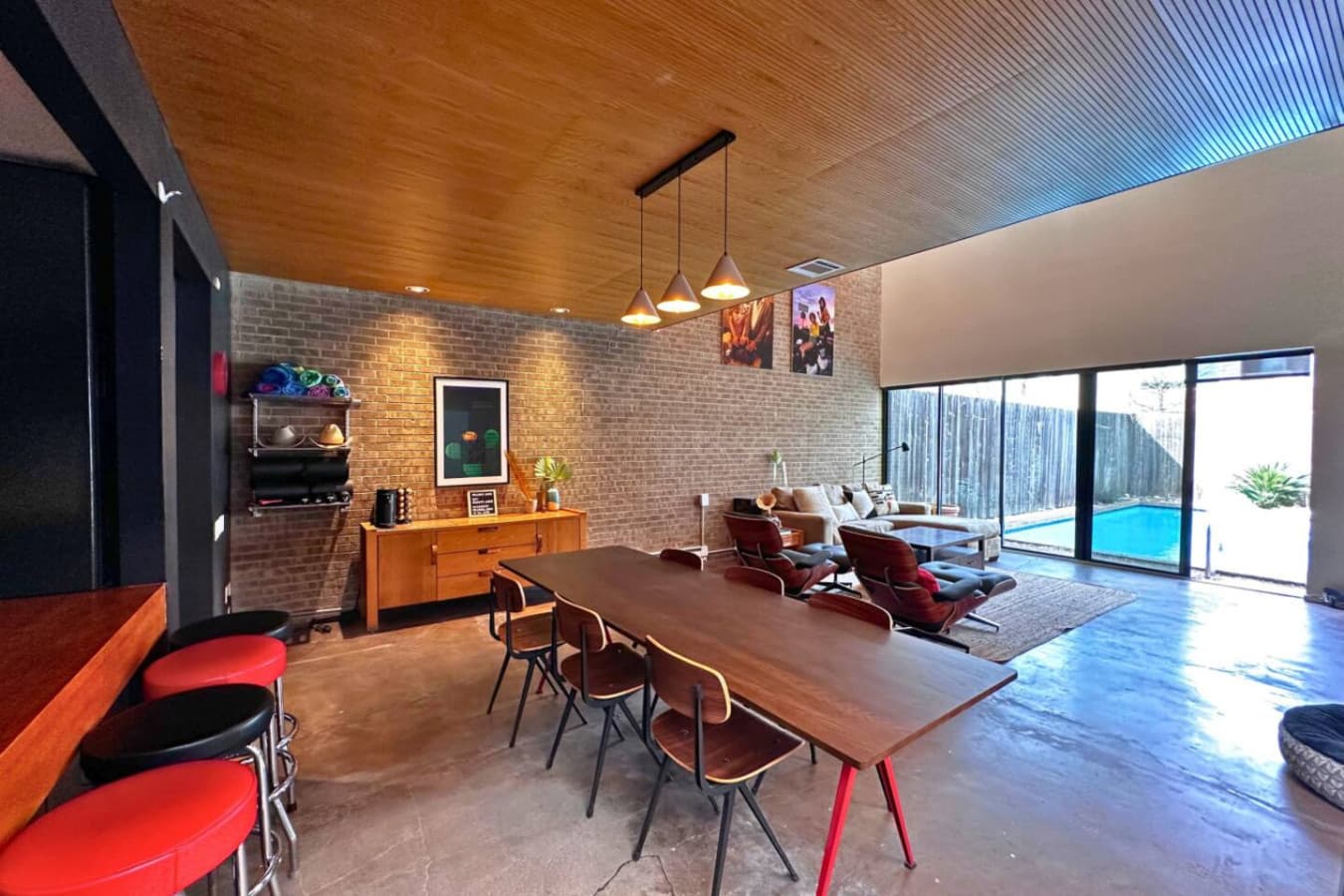 Poolside Comfort in Montrose