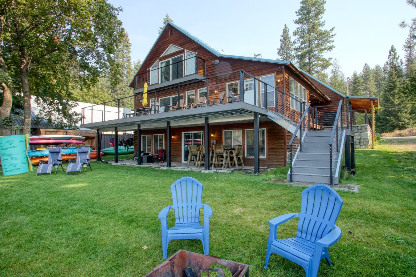 Twin Lakes Waterfront Family Retreat – Private Dock, Fire Pit & Spacious 6BR Home