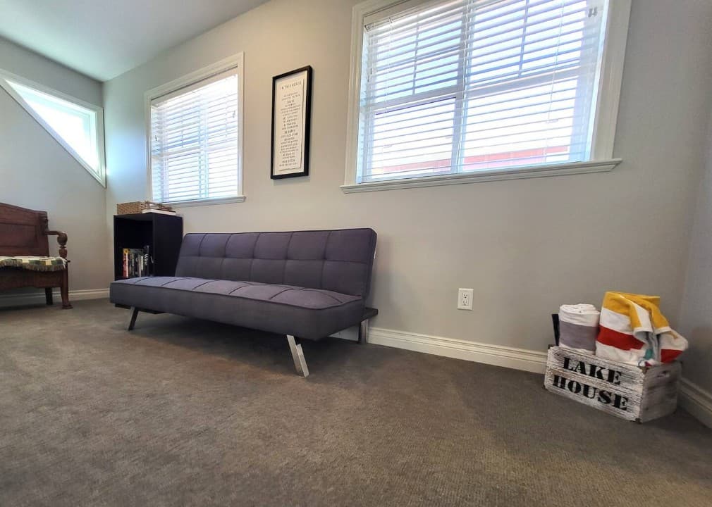 Gallery Image 18