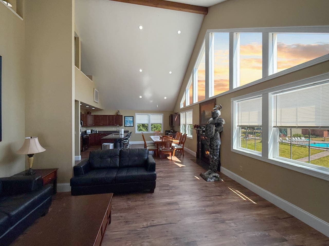 Gallery Image 18