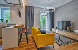 Dizajnový Apartmán #7 s Balkónom pri stanici