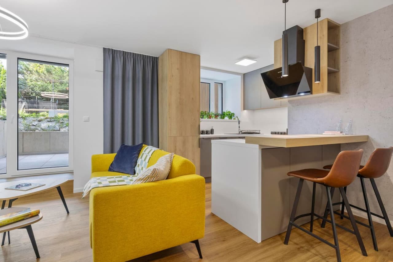 Dizajnový Apartmán # 1 s Terasou pri stanici
