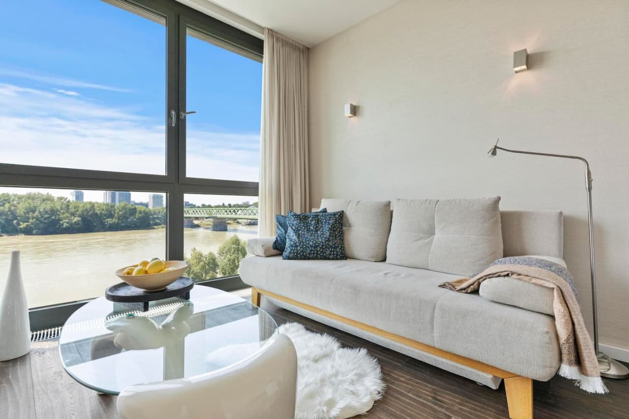Eurovea Elite View