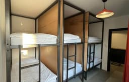 Vibe 1 bed in 6 bed room women