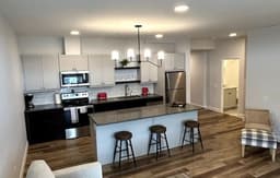 Beachview getaway at the New Carlyle 305 on Main strip in Grand Bend