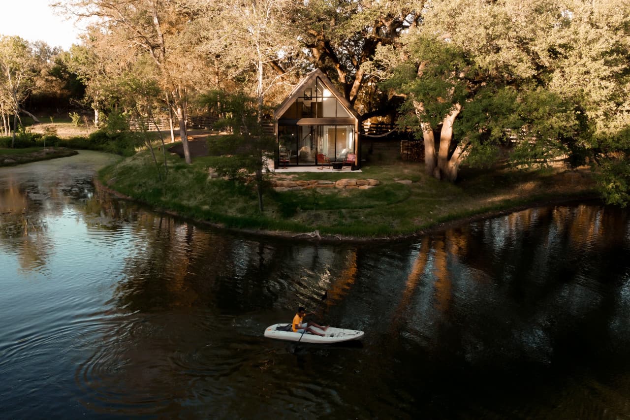Shadow Bend at Live Oak Lake