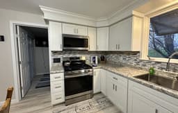 Relaxing 3 bedroom cottage right off Lake Carlyle