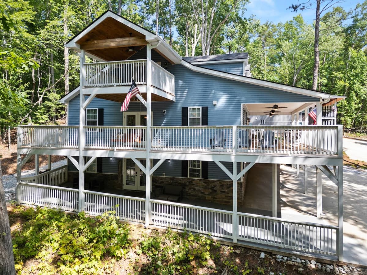 Mountain Lake Lodge