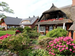 Landhaus "To Hus" - Fewo Maraike mit Garten