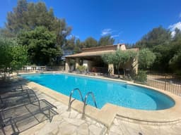 Provence 5 pers 2 Zimmer Schwimmbad Tennis