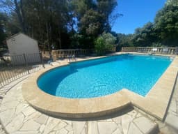 Studiowohnung mit Terrasse - Pool, Tennis, Bouleplatz