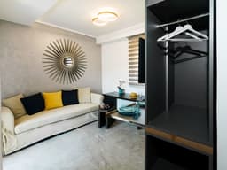 in Pallini mit Eigenem Balkon