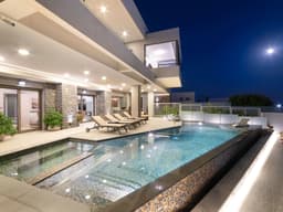 Villa Galilean Moons für 16 Personen und 8 Kinder