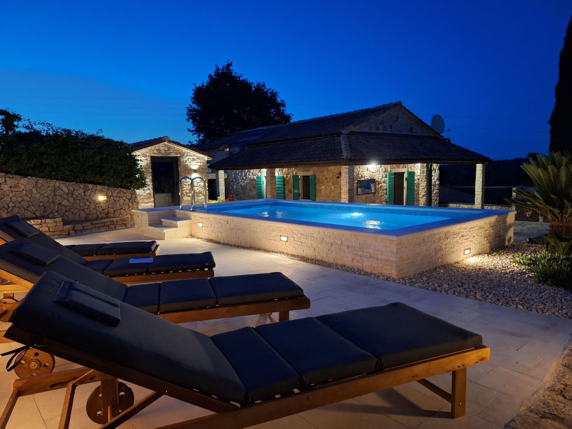 Romantisches Steinhaus für einen erholsamen Urlaub