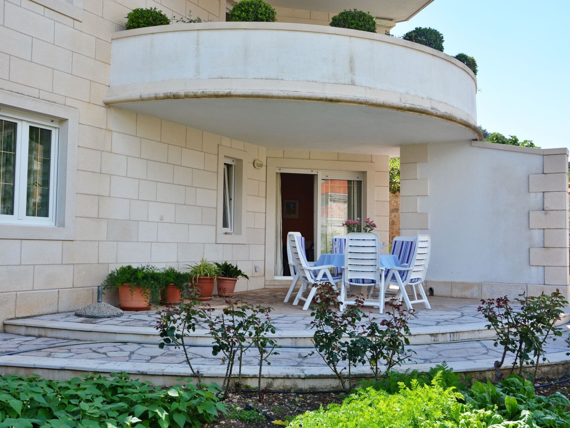 "Mladinic A1" mit Terrasse