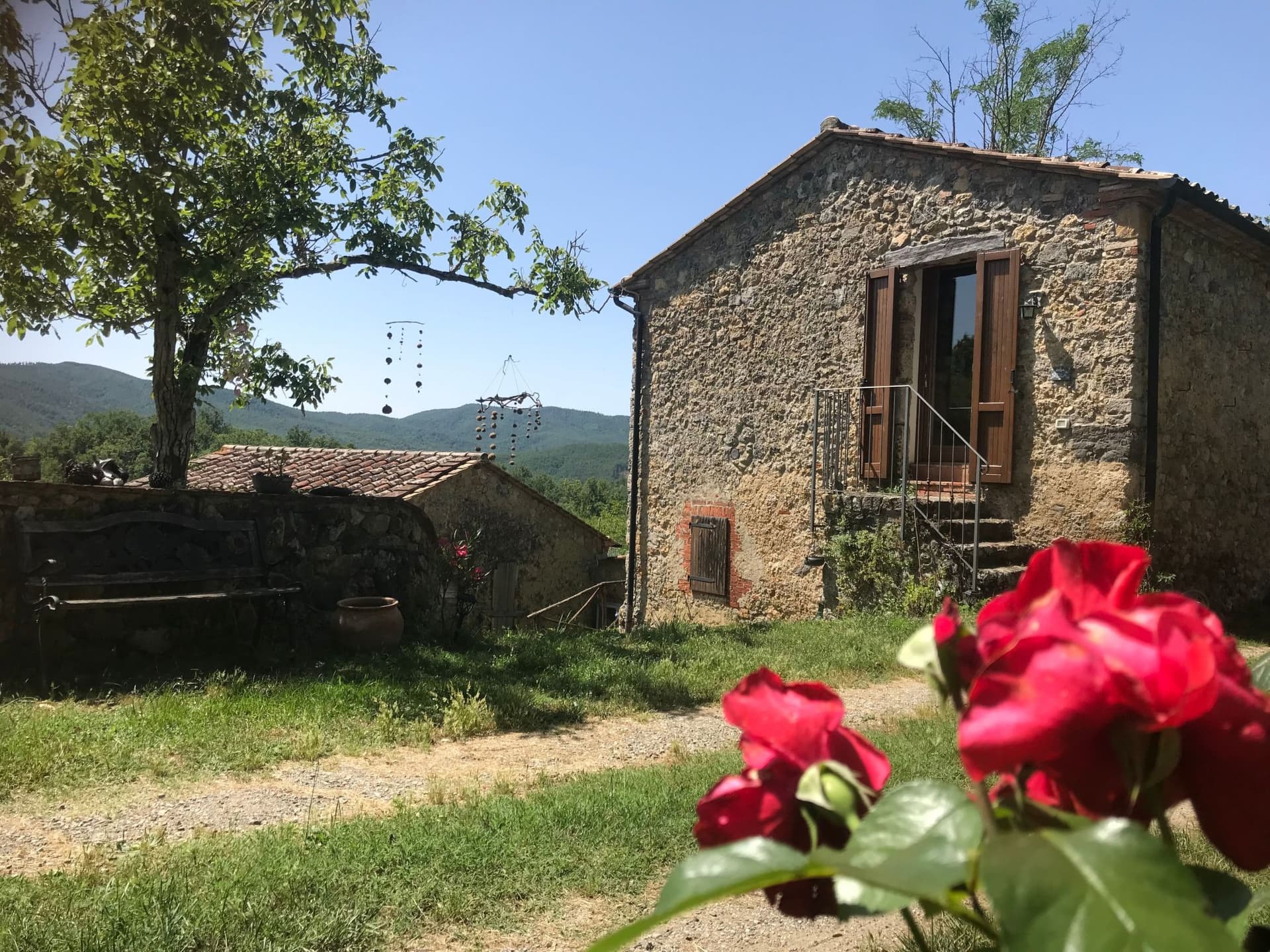 Charmantes Ferienhaus in Ciciano mit Grill, Garten und gemeinsamem Pool und Pan