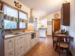 Zweizimmerwohnung für 3 Personen in einem Bauernhaus mit Schwimmbad