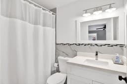 Miami 5BR House w/ BasketBall+Heated Pool + Games!