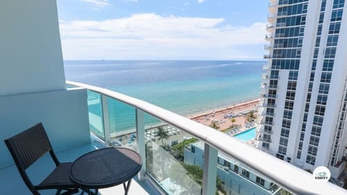 Komffy Penthouse w/Queen Bed & Ocean View at Tides