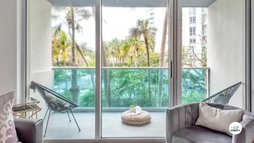 Beach home 1Bed/1.5Bath w/King bed at Sian