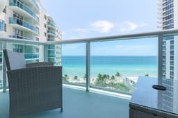 stunning 1BR Oceanview Condo King Bed