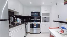 Beach House w/1 Bedroom, 2 Queen Beds