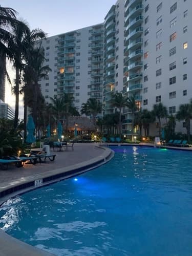 Komffy Condo w/2 Queen beds & Ocean View | Tides