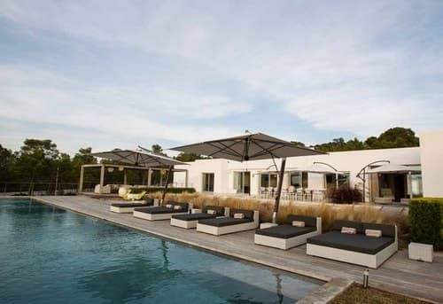 Charming Oasis in San Jose, 1069