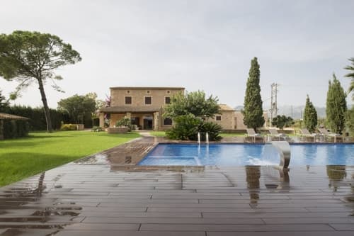 Elegant Dream Home in Consell City, 1021