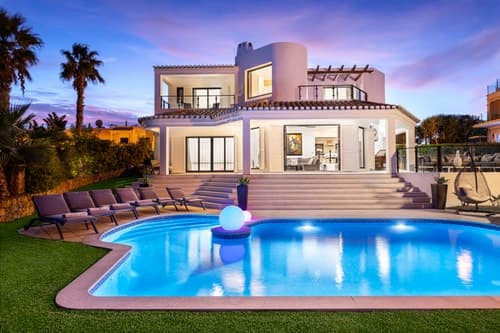 Beautiful 5 Star Villa with Private Pool, Loule Villa 1005
