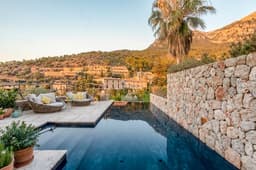Mallorca Villa with Private Pool, Villa 1009