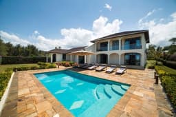 Luxury Beachfront Bliss Awaits in Zanzibar Paradise, 1002