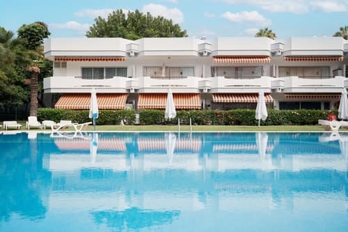 EDEN RENTALS Molino White Oasis