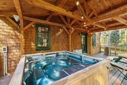 Fall Foliage•Pets•Hot Tub•7 Mins to Church Landing