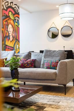The UrbanArt Condo by AcoModo