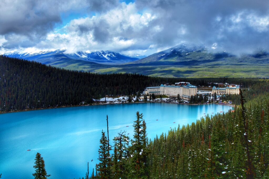 lake louise chateau
